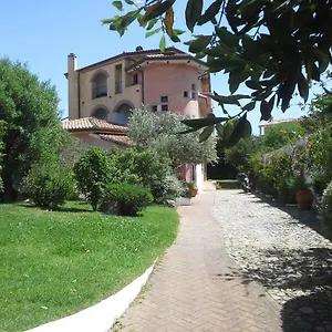 Tipica Sa Corte Inn